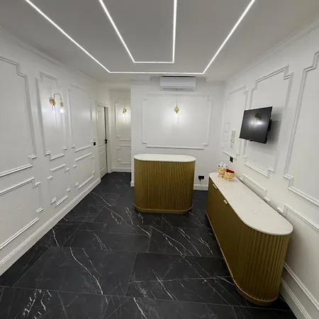 Four Luxury