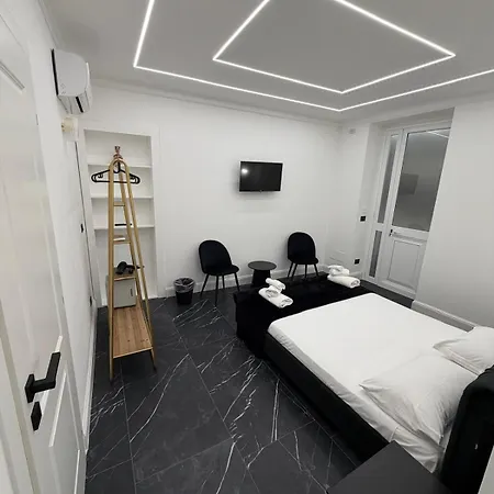 Four Luxury Pensjonat 4*